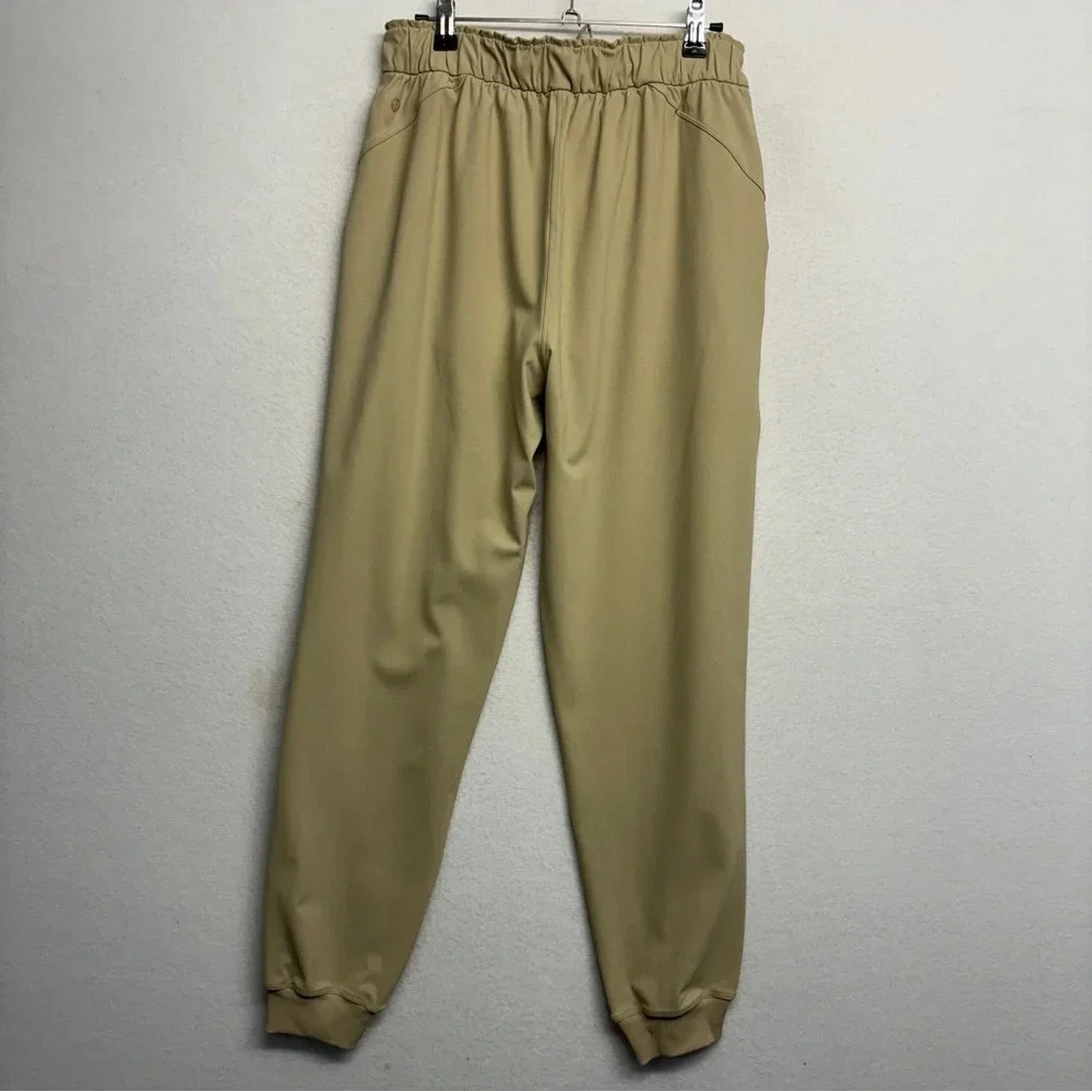 Lululemon Keep‎ Moving Pant 7/8 High-Rise Trench Tan 8